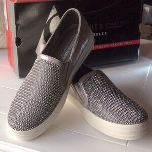 SKECHERS STREET SLIDE IN SNEAKERS